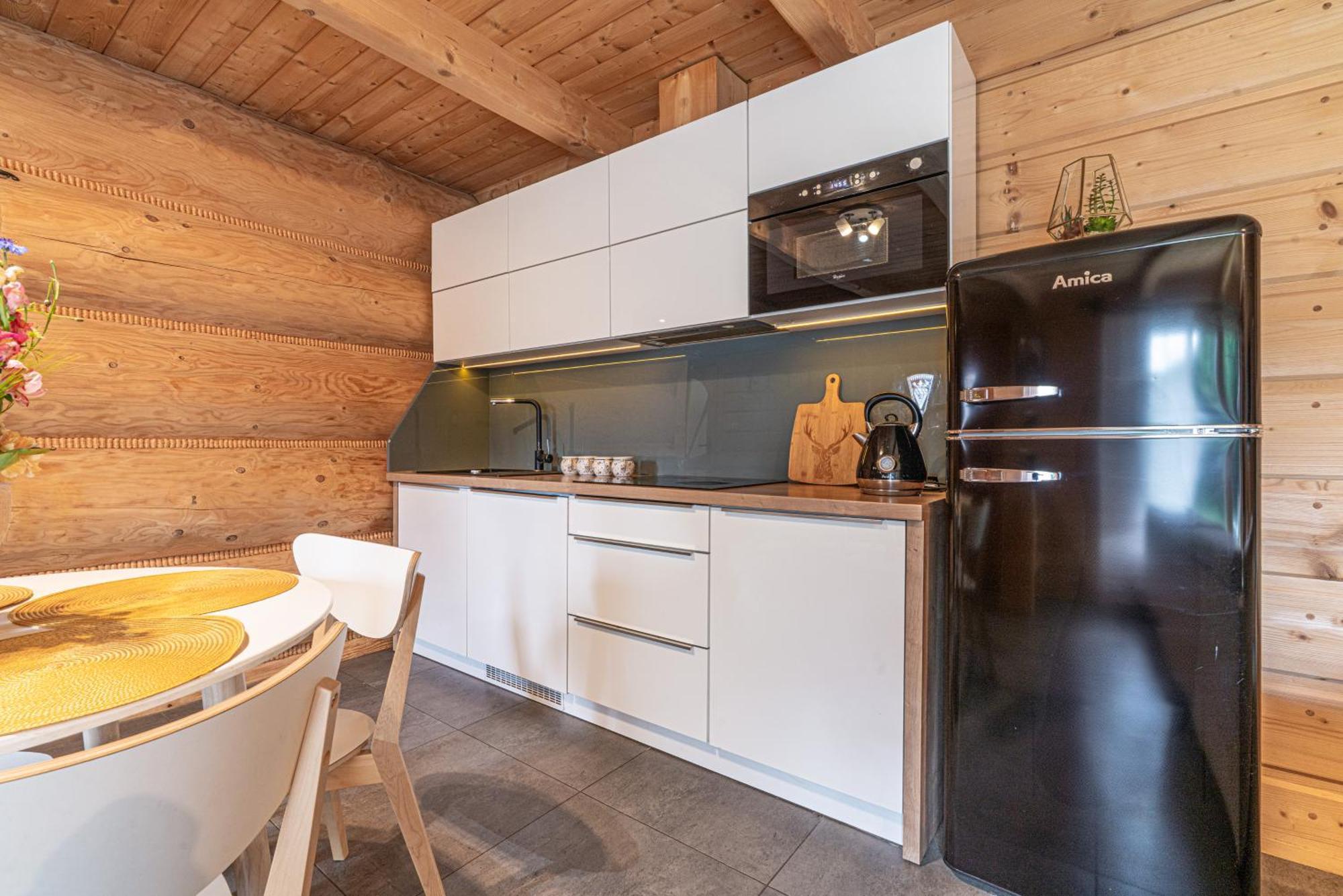 Baciarka-basen, Sauny I Jacuzzi Bed & Breakfast